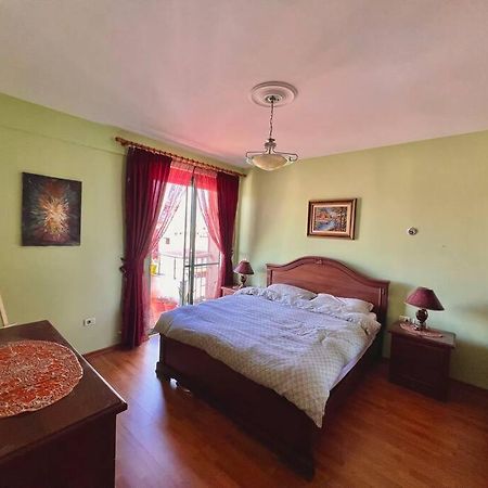 Central Tirana Flat Near Bazaar Kültér fotó