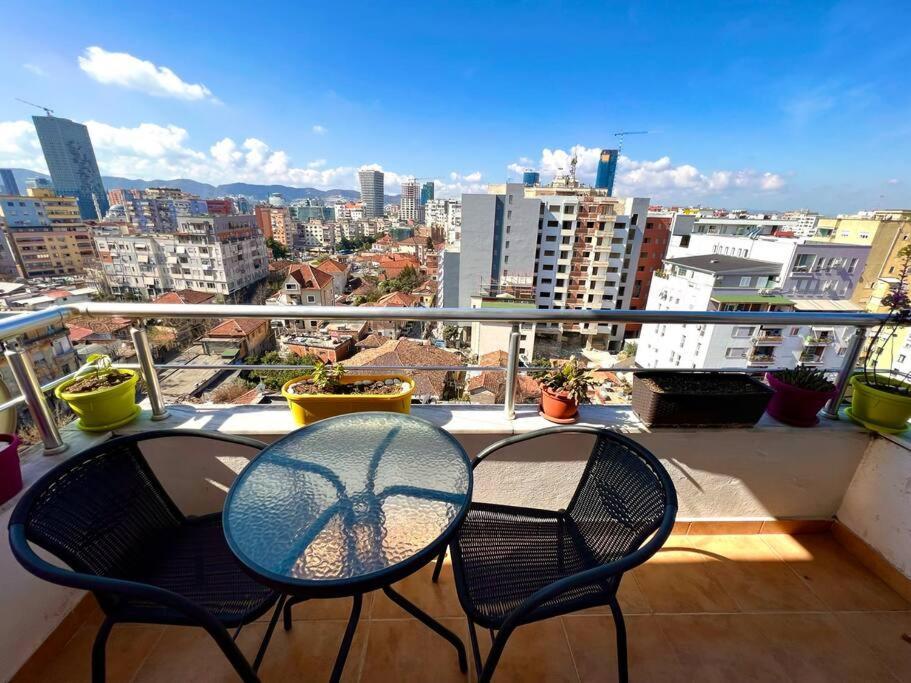 Central Tirana Flat Near Bazaar Kültér fotó
