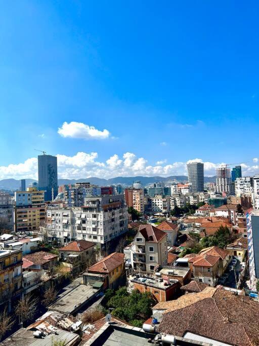 Central Tirana Flat Near Bazaar Kültér fotó